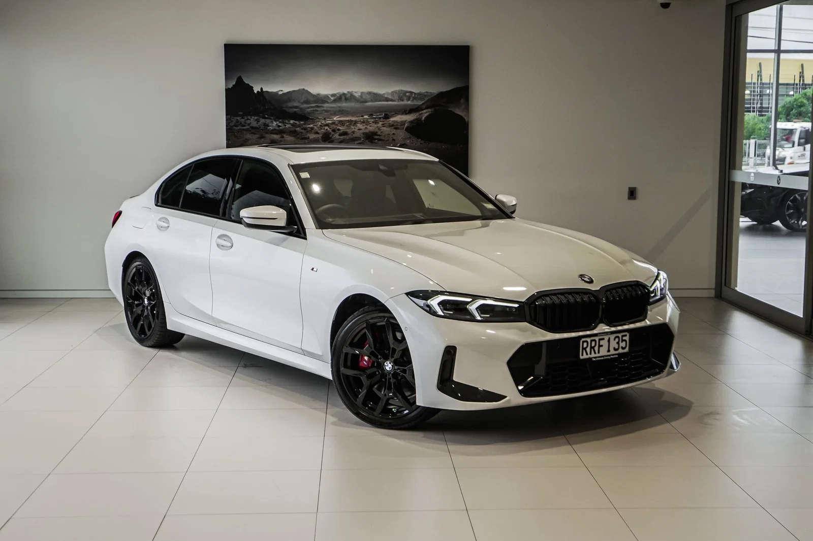 BMW 320i 2026 Mayıs Bayi Fiyatı: 4.520.000 TL — Yeni Kasa Öncesi Son Fırsat